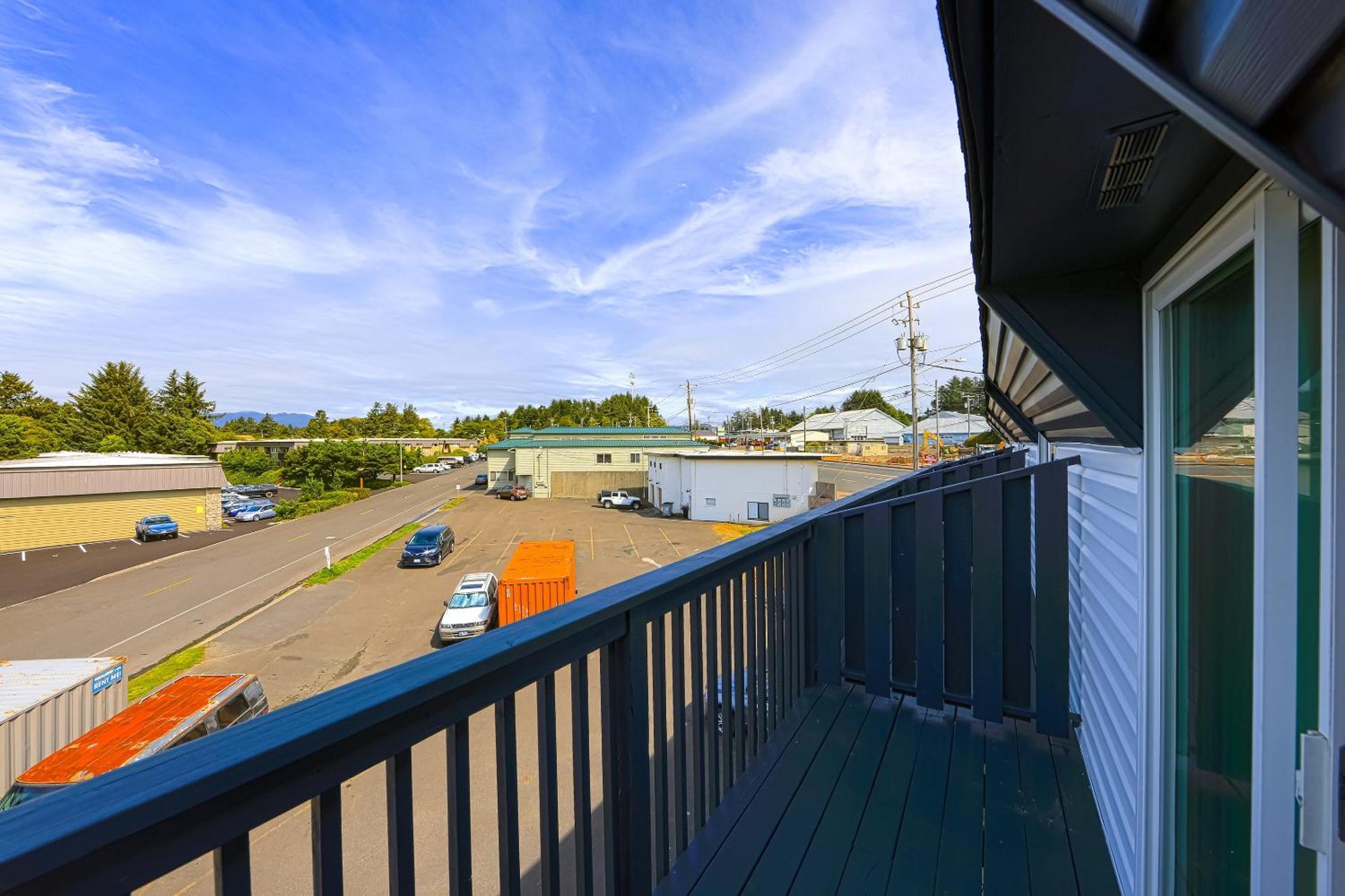 Coastal Inn By Oyo Lincoln City - Oregon Coast Hwy Exterior photo